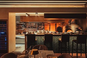 Legacy Gastro Suites