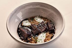 Legacy Gastro Suites