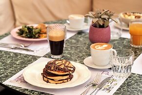 Legacy Gastro Suites