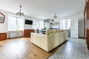 RentalSPb Altayskaya Apartment