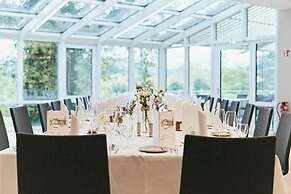 Seehotel Maria Laach