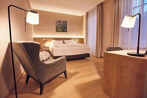 Seehotel Maria Laach