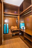 Luxury Apartment Ocean View