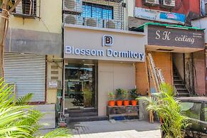Blossom Dormitory - Hostel