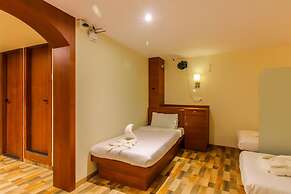 Blossom Dormitory - Hostel