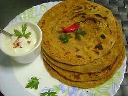 Blossom Dormitory - Hostel