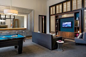 Stay With Kay Pentagon City