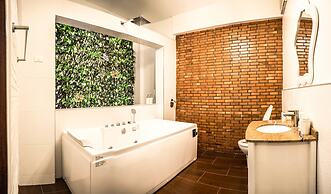 VillaBerry Nimman Chiang Mai