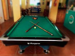SmallFry's Beach Resort