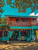 SmallFry's Beach Resort