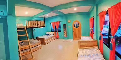 SmallFry's Beach Resort