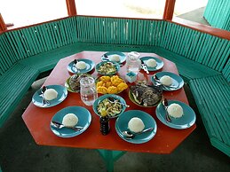 SmallFry's Beach Resort