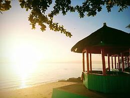 SmallFry's Beach Resort