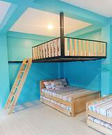 SmallFry's Beach Resort