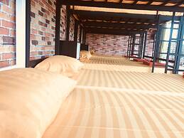 Saeng Tai Amphawa Resort