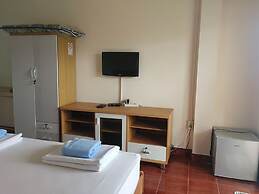 Saeng Tai Amphawa Resort