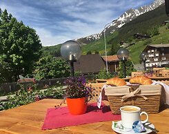 Mountain Lodge Sedrun