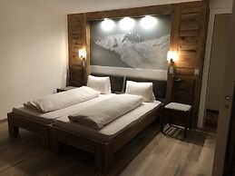 Mountain Lodge Sedrun