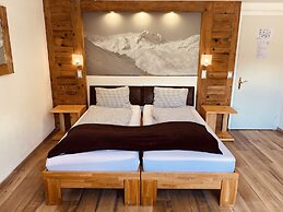 Mountain Lodge Sedrun