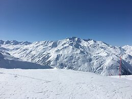 Mountain Lodge Sedrun