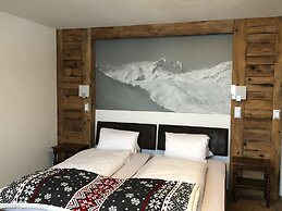 Mountain Lodge Sedrun