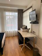 PH93 Amsterdam Central