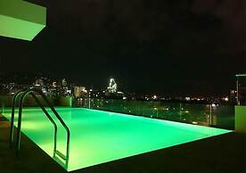 Mabolo Garden Flat by SDC