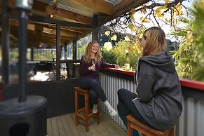 Tombstone Motel, Lodge & Backpackers