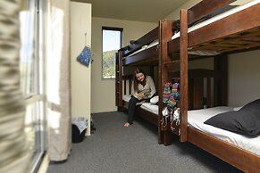 Tombstone Motel, Lodge & Backpackers