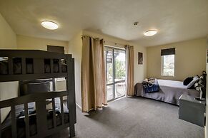 Tombstone Motel, Lodge & Backpackers