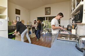 Tombstone Motel, Lodge & Backpackers