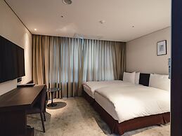 Ramada Encore by Wyndham CheonAn