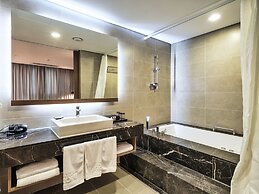 Ramada Encore by Wyndham CheonAn