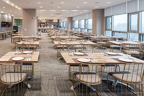 Ramada Encore by Wyndham CheonAn