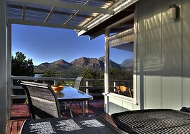 Freycinet Beachfront Retreat