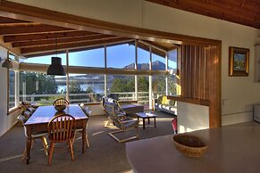 Freycinet Beachfront Retreat