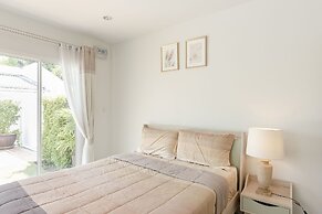 BaanPromphun Pool Villa by BV