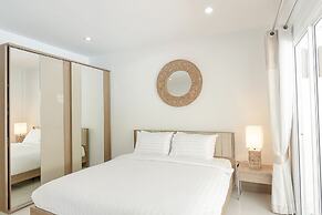 BaanPromphun Pool Villa by BV