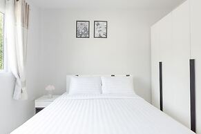 BaanPromphun Pool Villa by BV