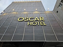 HOTEL OSCAR