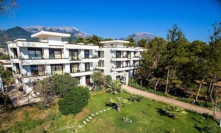Apartments Kuce Lekovica snack bar- Bistro & Beach