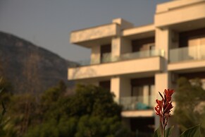 Apartments Kuce Lekovica snack bar- Bistro & Beach