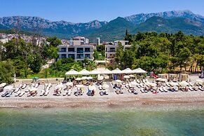 Apartments Kuce Lekovica snack bar- Bistro & Beach
