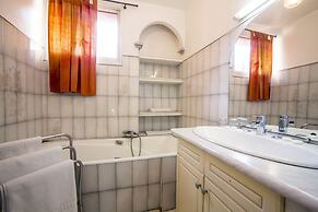 Le Dauphin Hotel