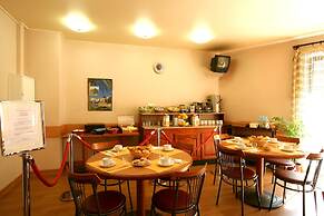 Le Dauphin Hotel
