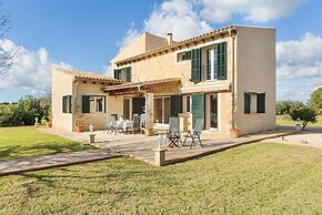 Close Es Trenc Beach Villa with Pool