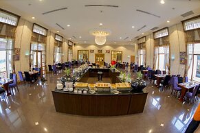 Horizon Lake View Resort Hotel