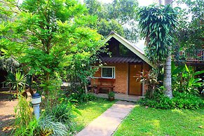 Malee's Nature Lovers Bungalows