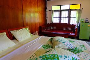 Malee's Nature Lovers Bungalows