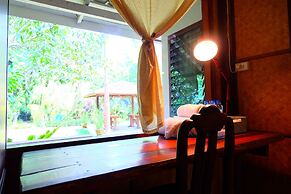 Malee's Nature Lovers Bungalows